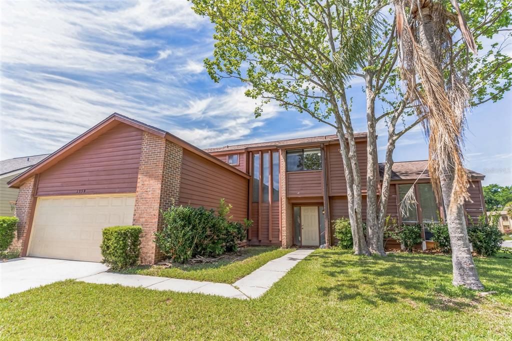 Active With Contract: $389,900 (4 beds, 2 baths, 2066 Square Feet)