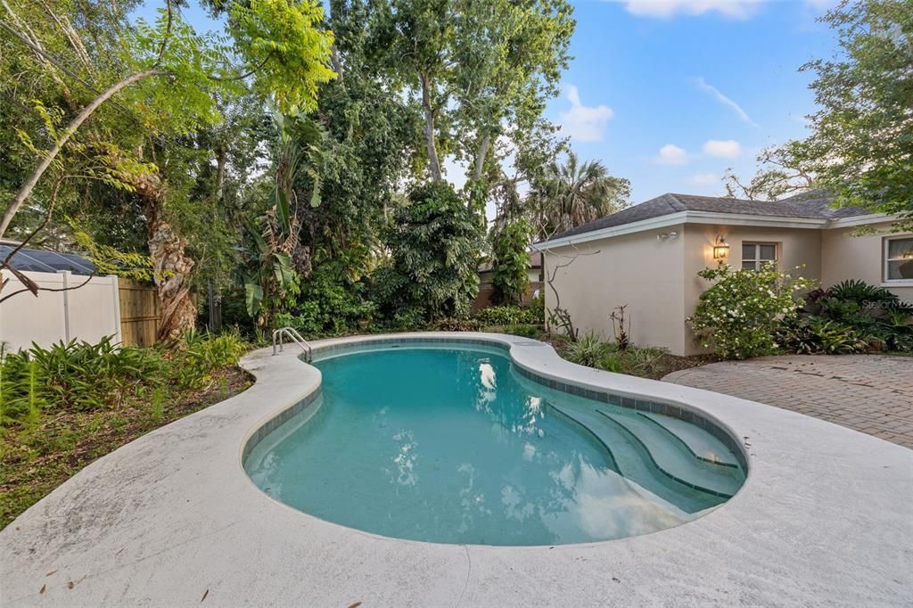 Active With Contract: $599,000 (4 beds, 2 baths, 2057 Square Feet)