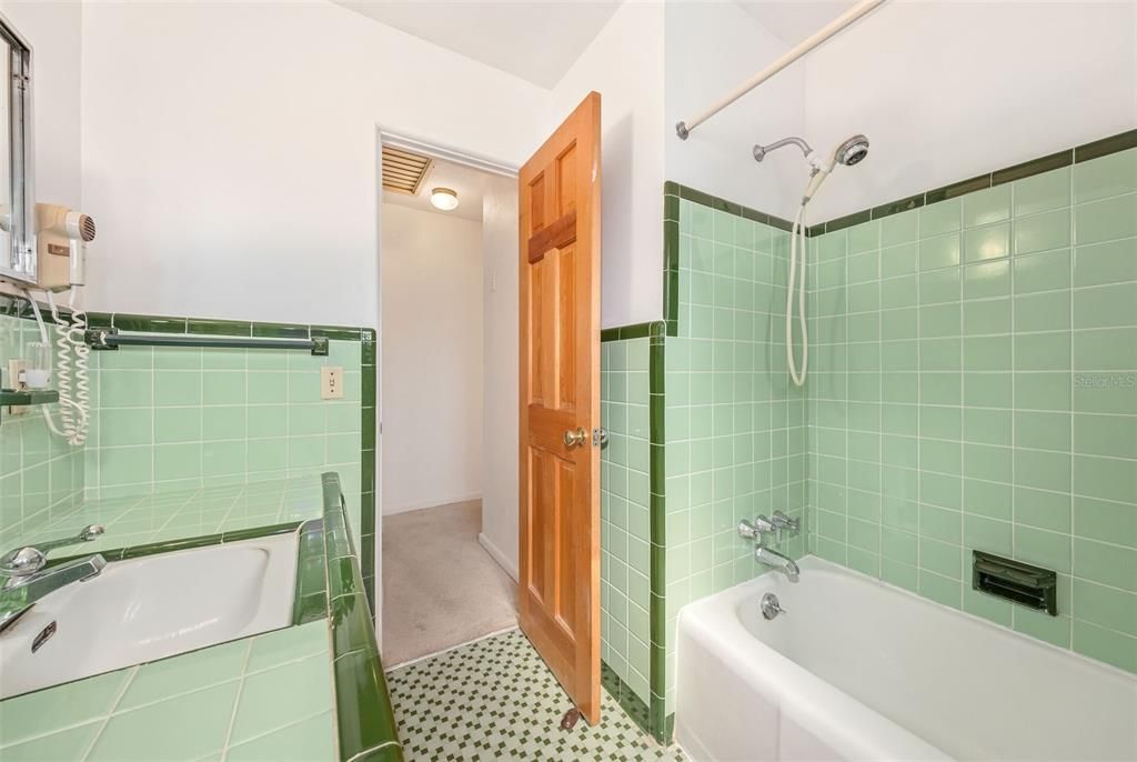 最近售出: $579,000 (3 贝兹, 2 浴室, 1753 平方英尺)