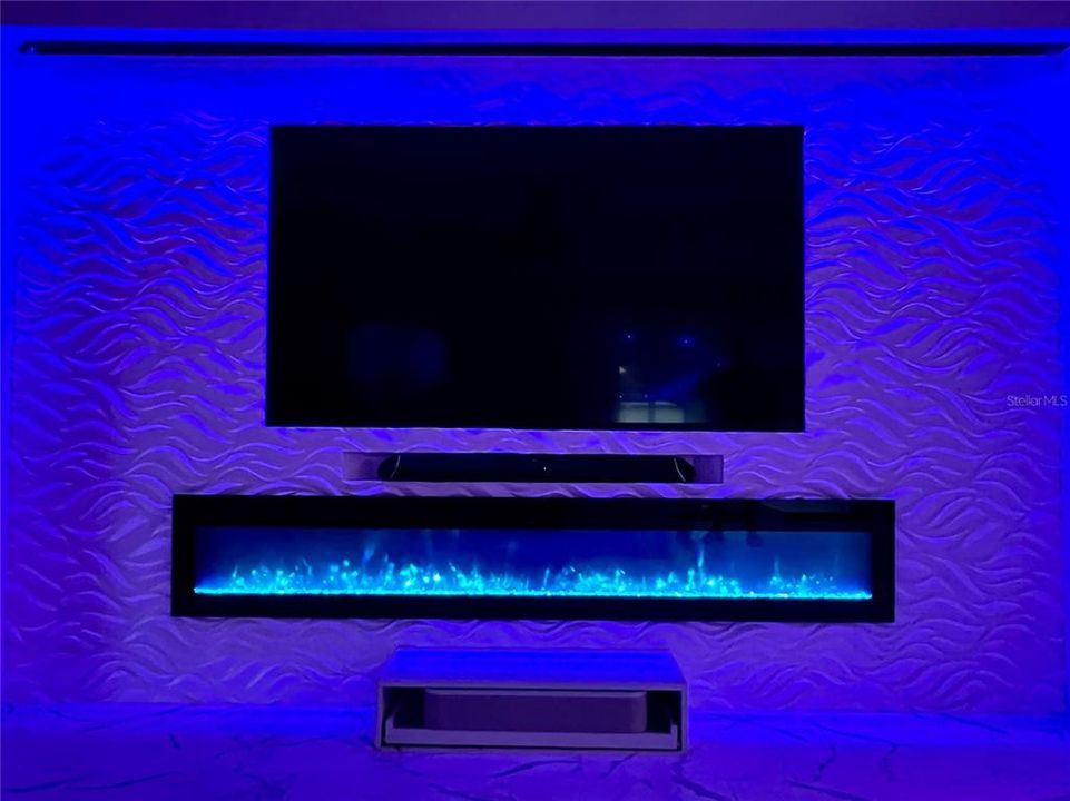 Electric Fireplace with Changing Colors
