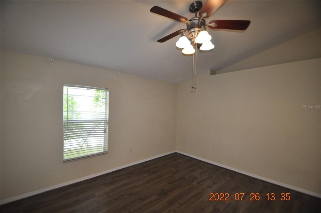 For Rent: $2,300 (3 beds, 2 baths, 1865 Square Feet)