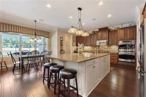 For Sale: $989,999 (5 beds, 4 baths, 3976 Square Feet)