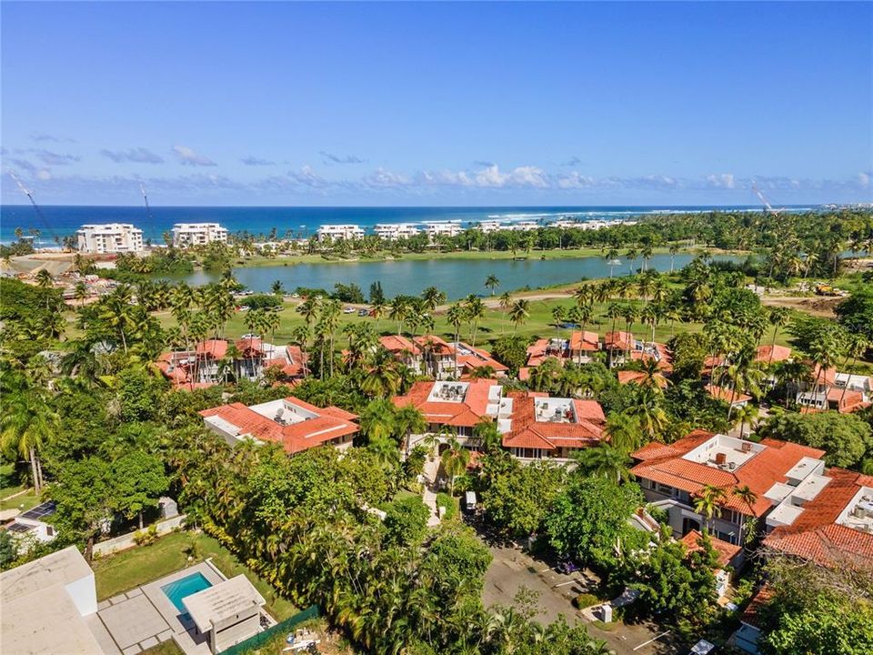 На продажу: $3,250,000 (3 спален, 3 ванн, 2737 Квадратных фут)