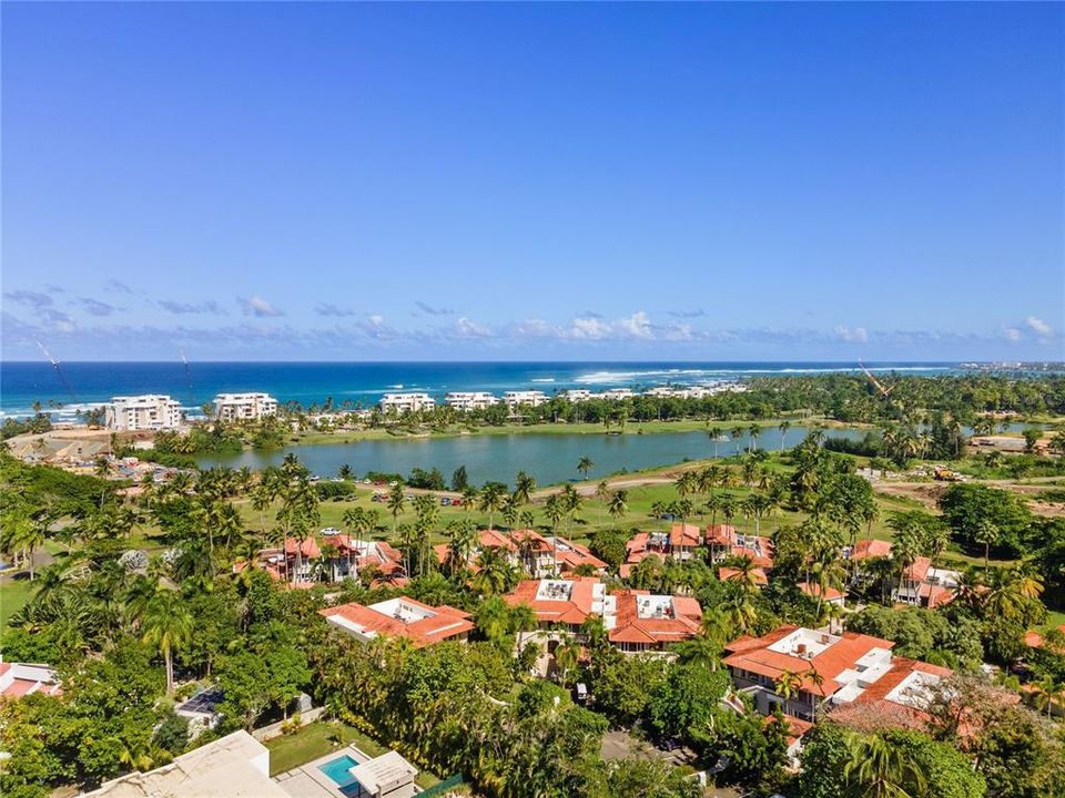 На продажу: $3,250,000 (3 спален, 3 ванн, 2737 Квадратных фут)