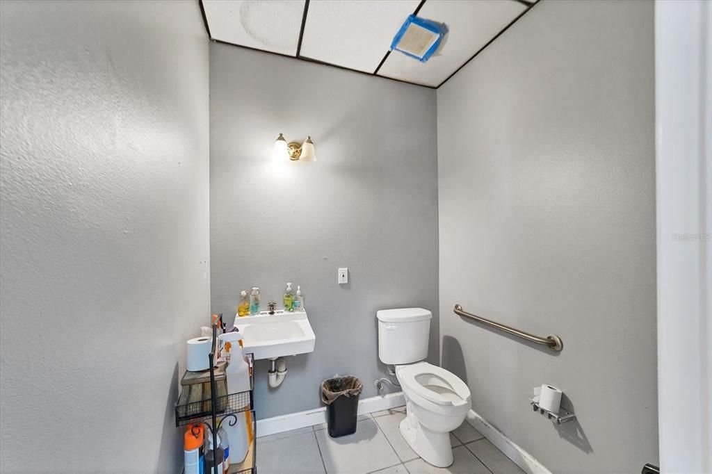 待售: $260,000 (0 贝兹, 0 浴室, 1450 平方英尺)