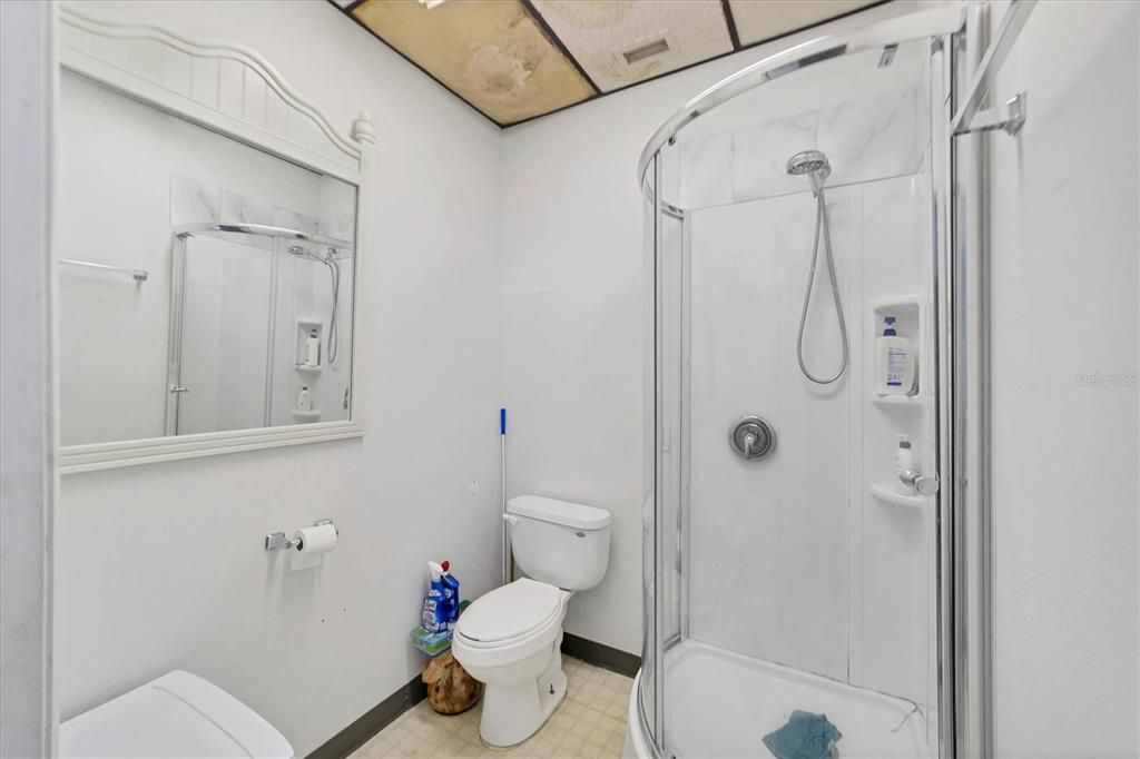待售: $260,000 (0 贝兹, 0 浴室, 1450 平方英尺)
