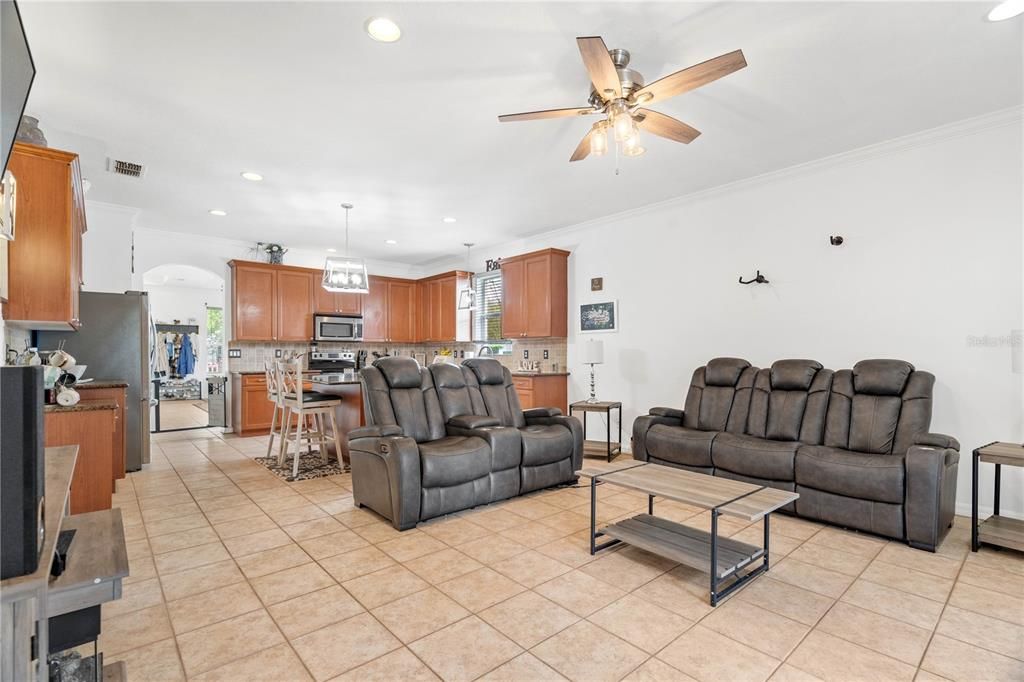 For Sale: $540,000 (4 beds, 2 baths, 2098 Square Feet)