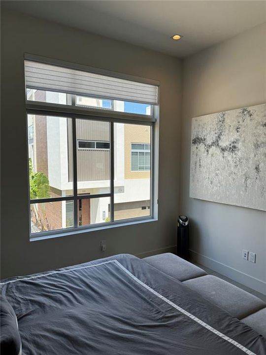 Active With Contract: $3,850 (2 beds, 2 baths, 1697 Square Feet)