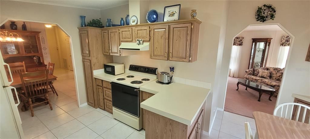 Recently Sold: $230,000 (2 beds, 2 baths, 1409 Square Feet)
