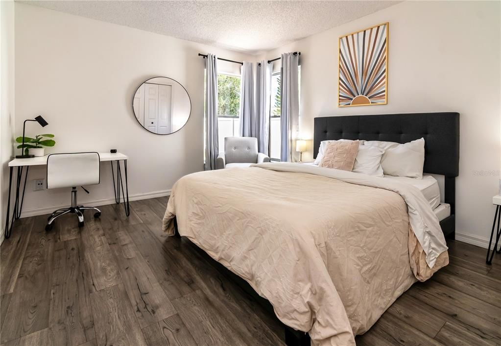 Recently Sold: $460,000 (3 beds, 2 baths, 2103 Square Feet)