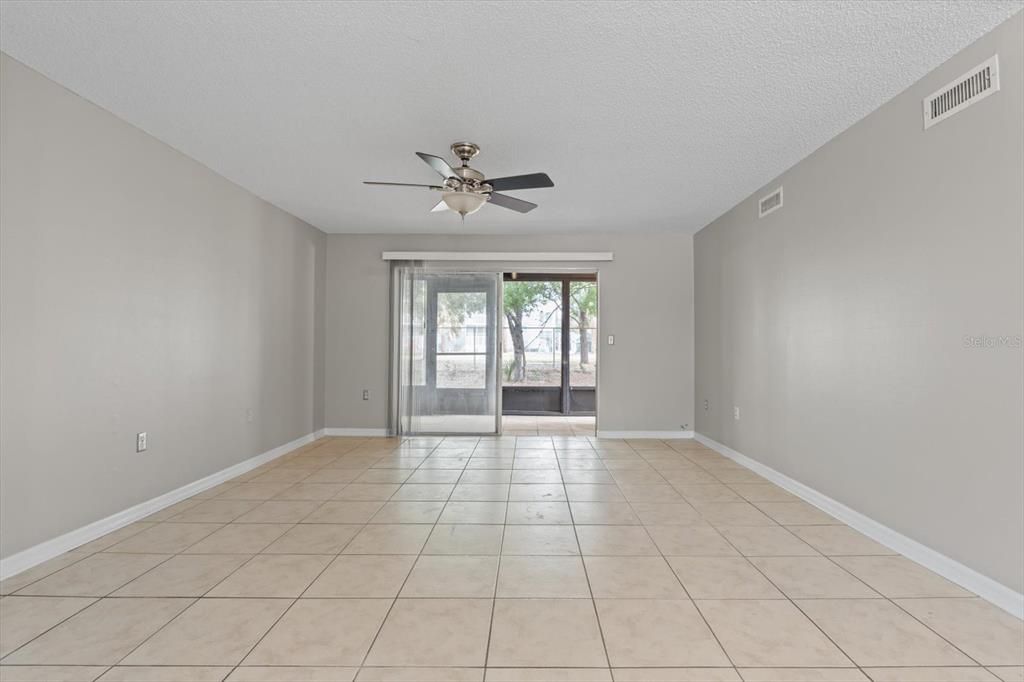 Dining/Living room