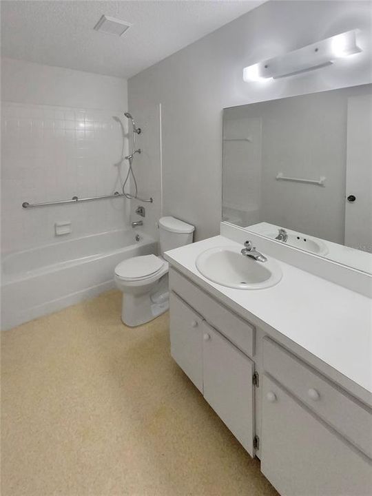 最近售出: $275,000 (2 贝兹, 2 浴室, 1485 平方英尺)