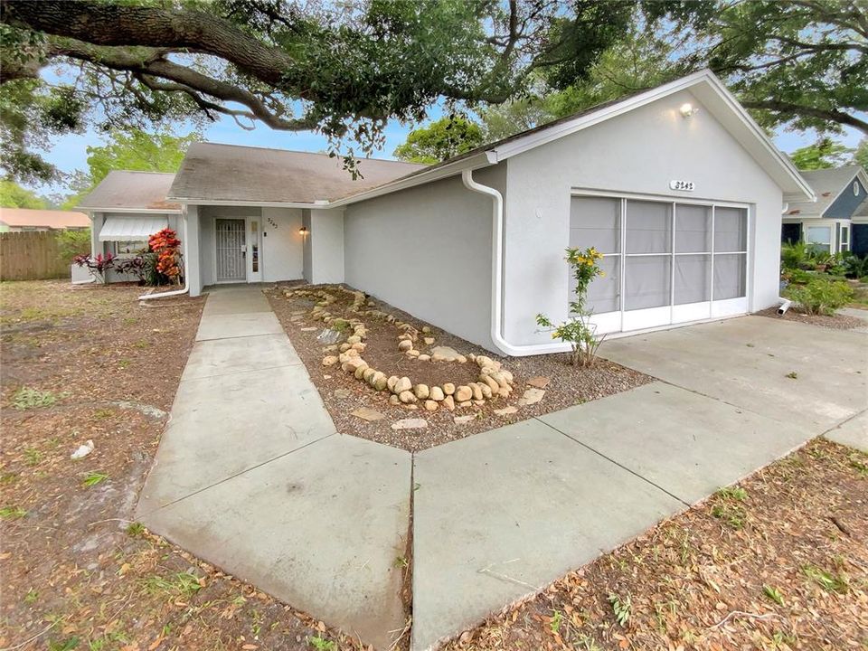 Recently Sold: $275,000 (2 beds, 2 baths, 1485 Square Feet)