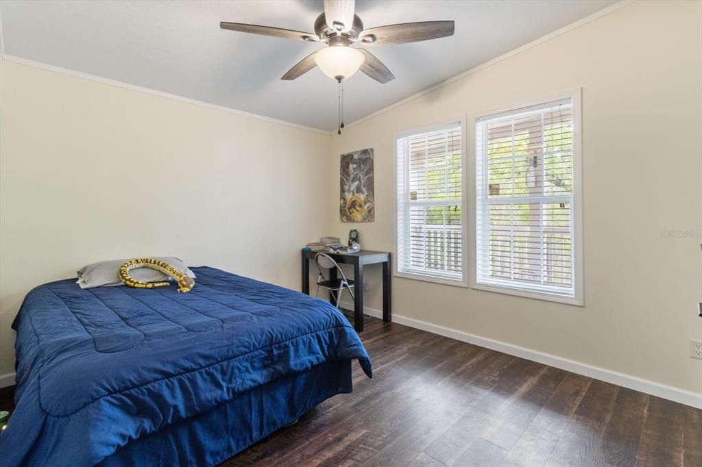 Active With Contract: $400,000 (4 beds, 2 baths, 2608 Square Feet)