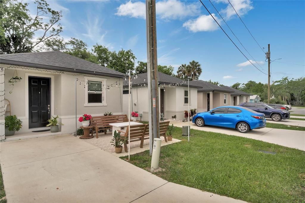 Recently Sold: $285,000 (2 beds, 2 baths, 815 Square Feet)
