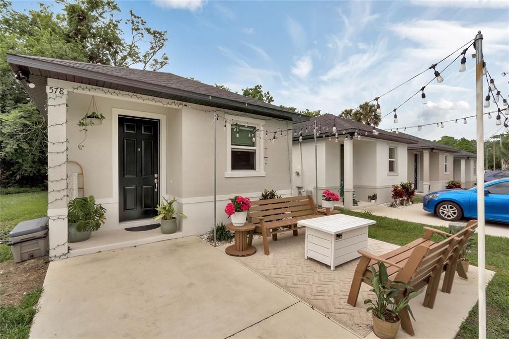 Recently Sold: $285,000 (2 beds, 2 baths, 815 Square Feet)