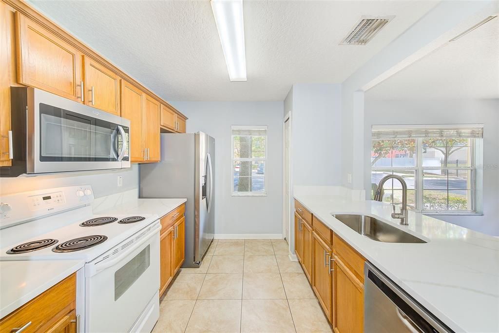 For Sale: $249,900 (3 beds, 2 baths, 1408 Square Feet)