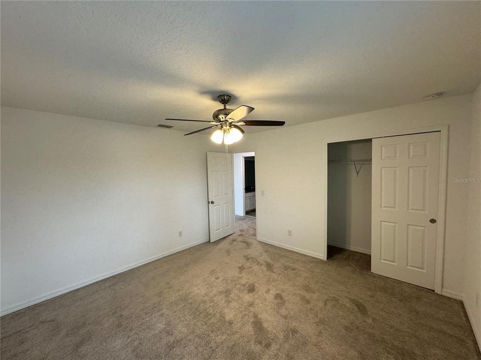 Recently Rented: $2,350 (4 beds, 2 baths, 2170 Square Feet)