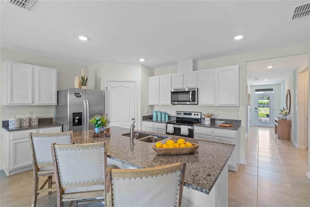 Active With Contract: $459,990 (4 beds, 2 baths, 1828 Square Feet)