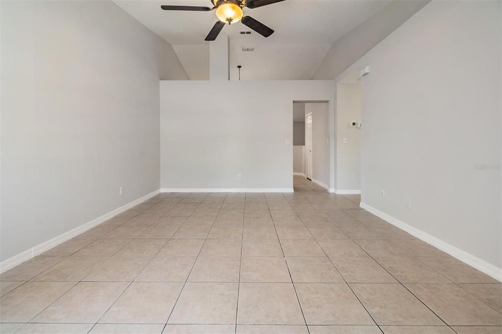Recently Rented: $2,500 (3 beds, 2 baths, 1430 Square Feet)