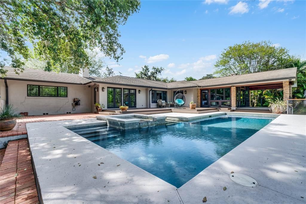 Recently Sold: $1,399,900 (3 beds, 2 baths, 2320 Square Feet)