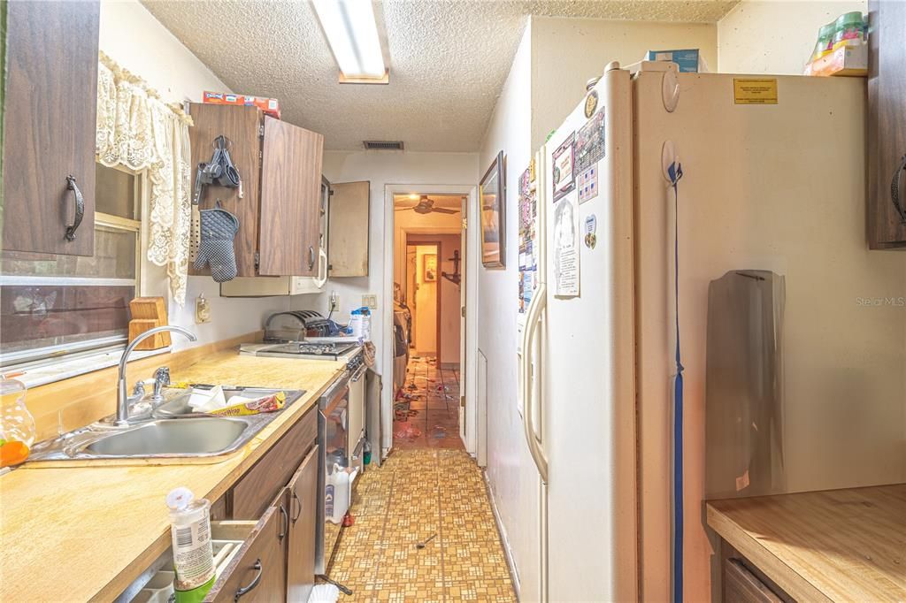 Recently Sold: $187,000 (2 beds, 2 baths, 870 Square Feet)