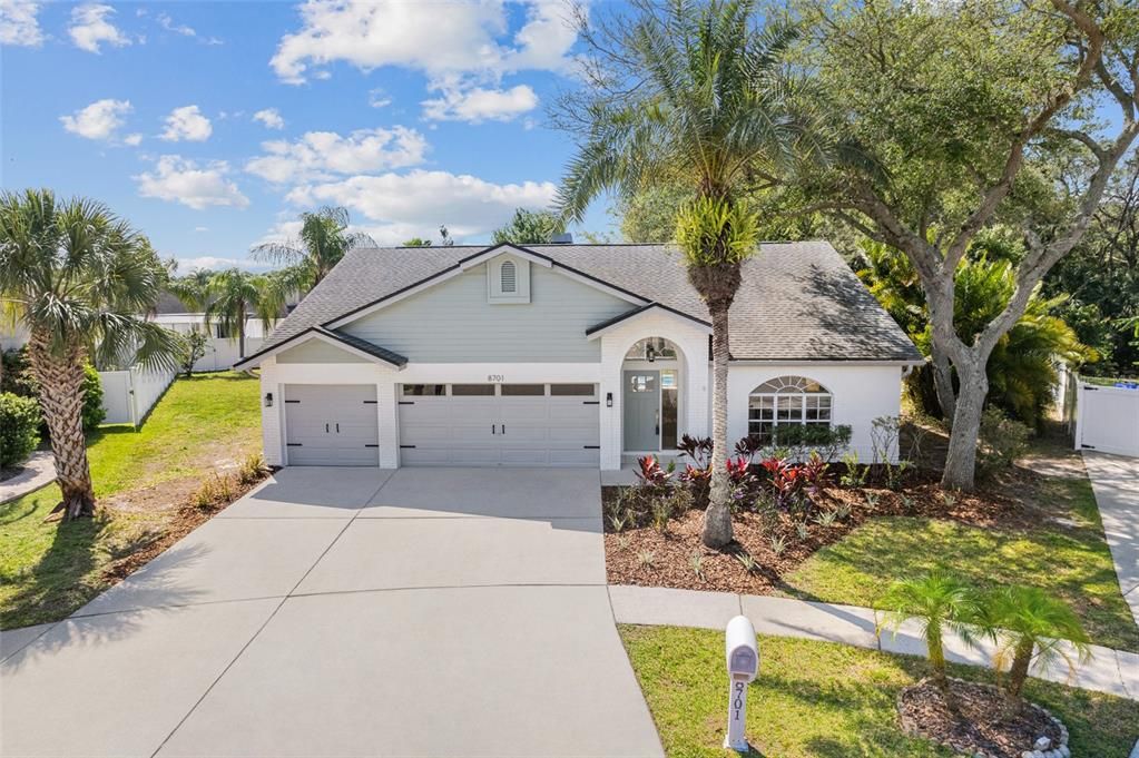 Recently Sold: $639,900 (3 beds, 2 baths, 2258 Square Feet)