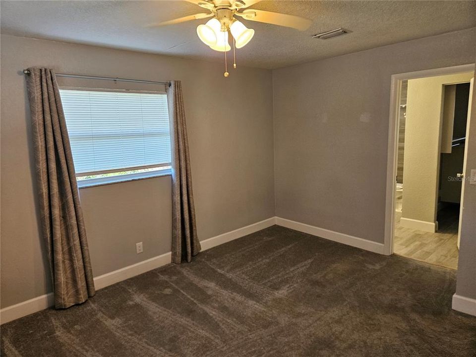 For Rent: $3,700 (4 beds, 3 baths, 2054 Square Feet)