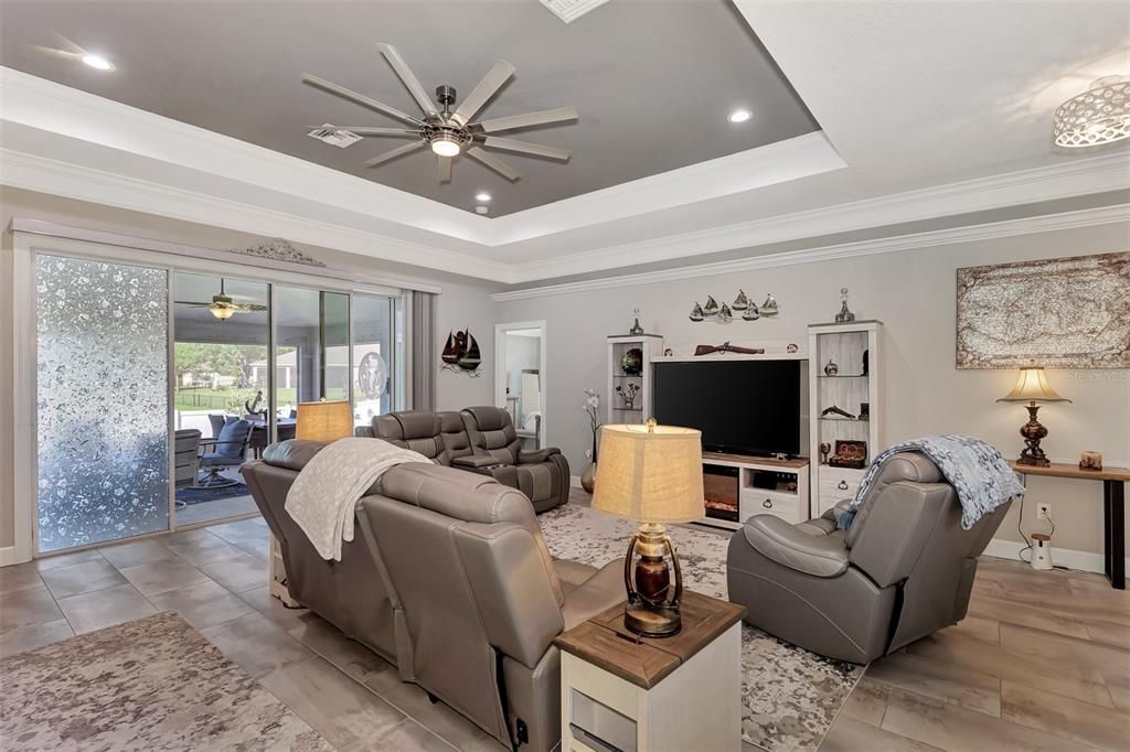 Active With Contract: $469,900 (3 beds, 2 baths, 1874 Square Feet)