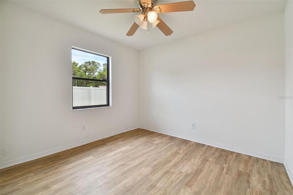 Active With Contract: $325,000 (3 beds, 2 baths, 1264 Square Feet)