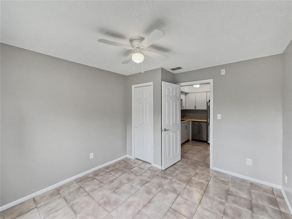 For Sale: $309,000 (3 beds, 1 baths, 903 Square Feet)