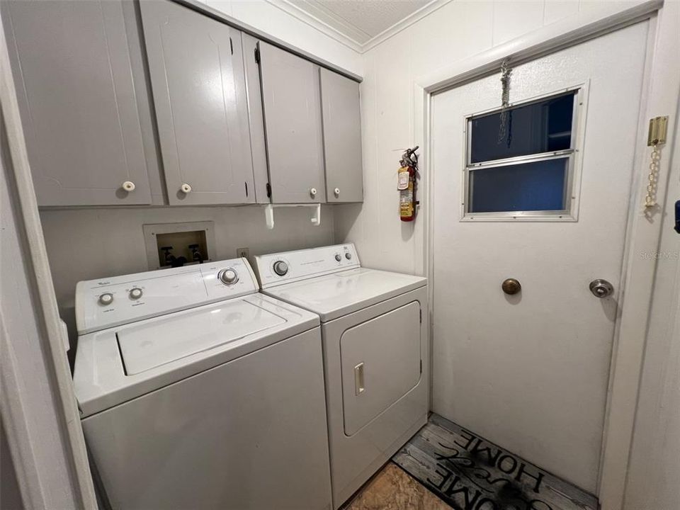For Sale: $155,900 (2 beds, 2 baths, 1248 Square Feet)