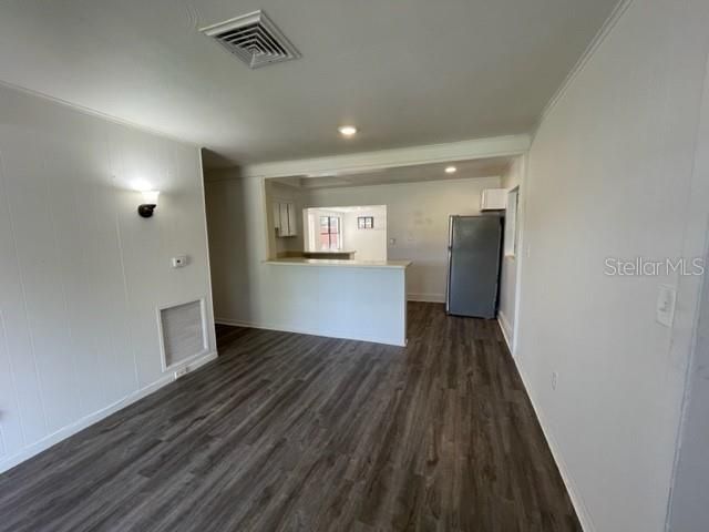 Active With Contract: $249,950 (3 beds, 2 baths, 1064 Square Feet)