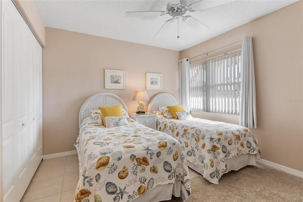 Recently Sold: $200,000 (2 beds, 2 baths, 930 Square Feet)