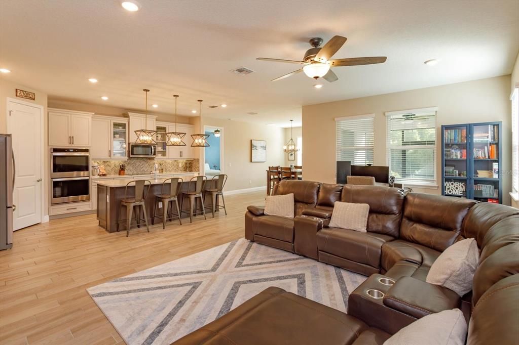 Active With Contract: $575,000 (4 beds, 3 baths, 2192 Square Feet)