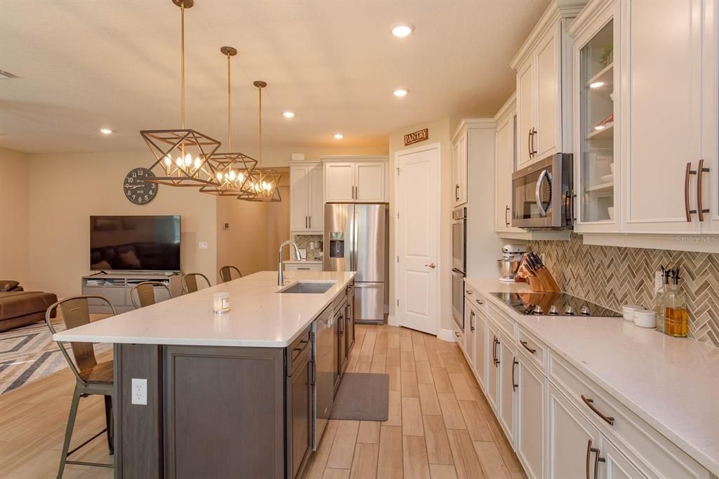 Active With Contract: $575,000 (4 beds, 3 baths, 2192 Square Feet)