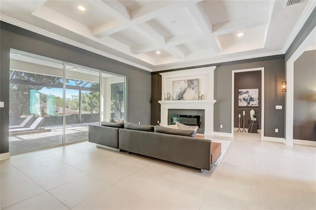 Recently Sold: $900,000 (3 beds, 3 baths, 2872 Square Feet)