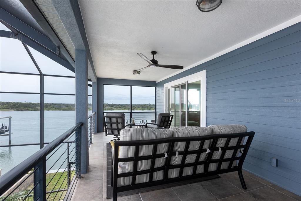 Recently Sold: $1,550,000 (4 beds, 2 baths, 2611 Square Feet)