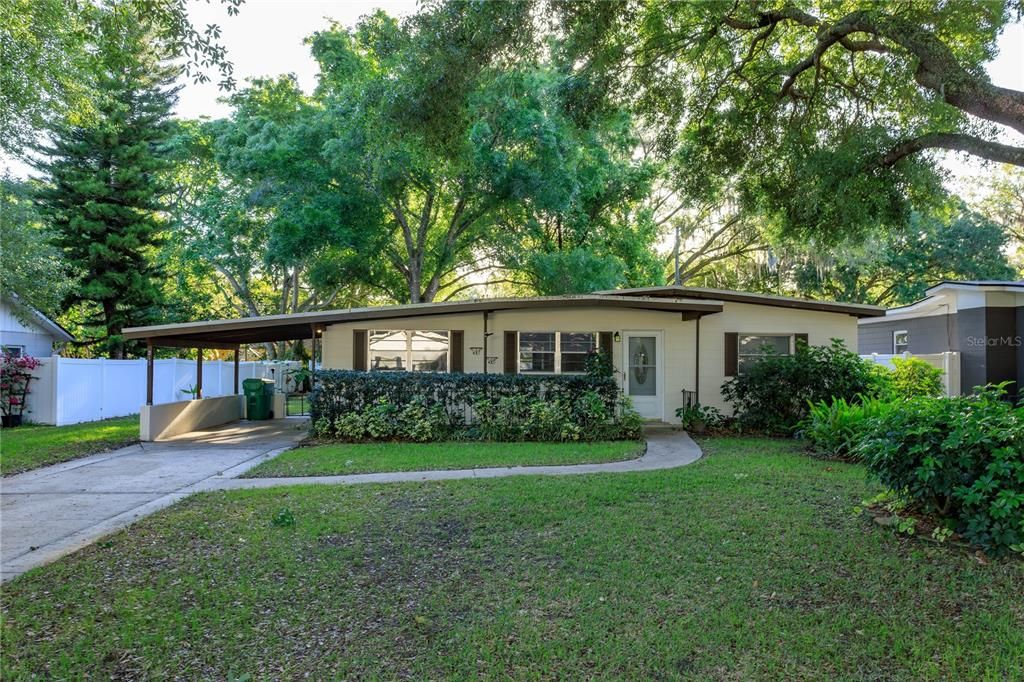 Recently Sold: $569,000 (3 beds, 2 baths, 1500 Square Feet)