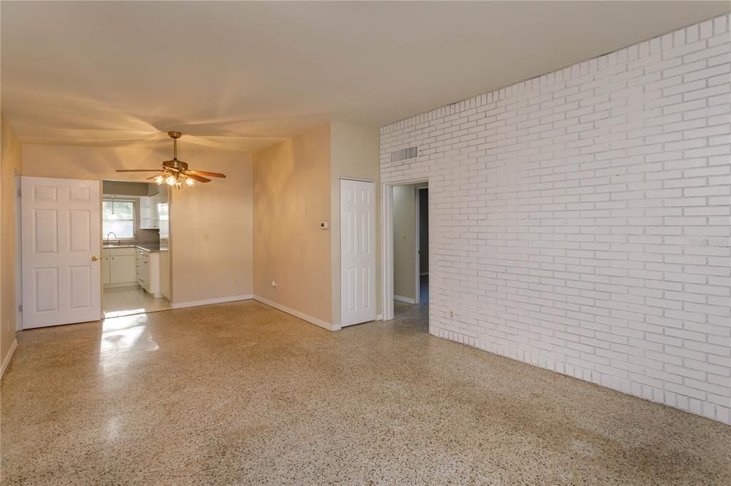 Active With Contract: $569,000 (3 beds, 2 baths, 1500 Square Feet)