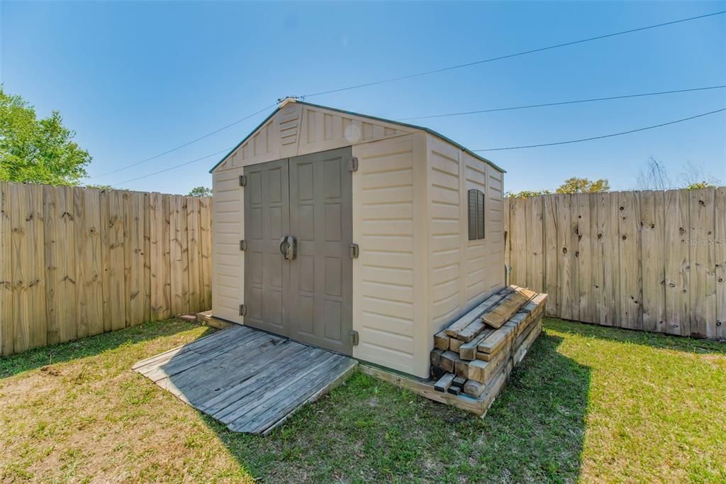 For Sale: $342,000 (4 beds, 2 baths, 2172 Square Feet)