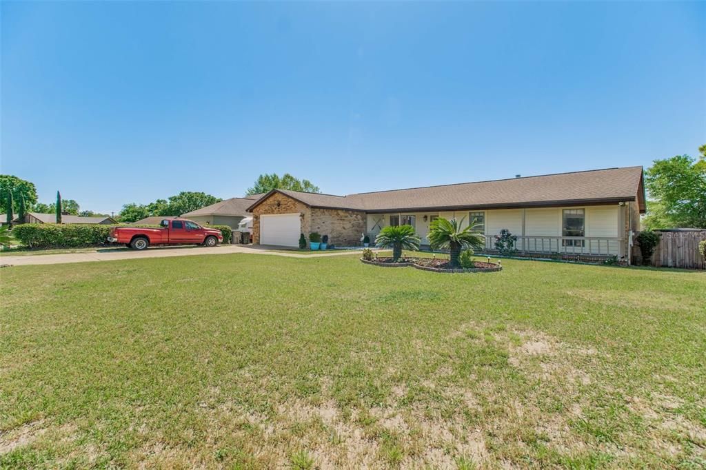 For Sale: $342,000 (4 beds, 2 baths, 2172 Square Feet)