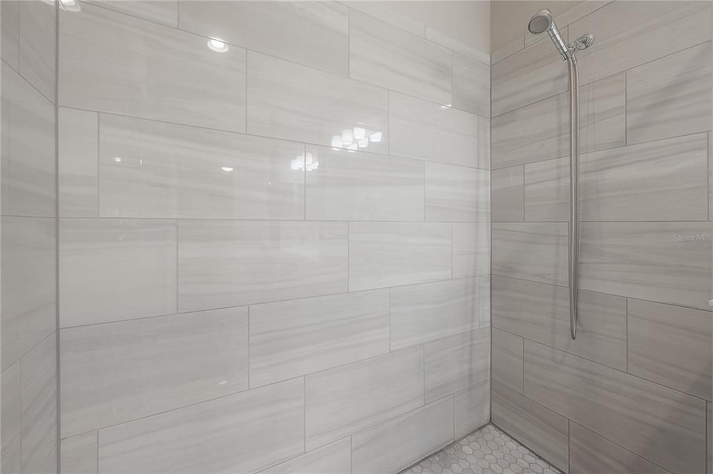 Luxury shower wall tiles