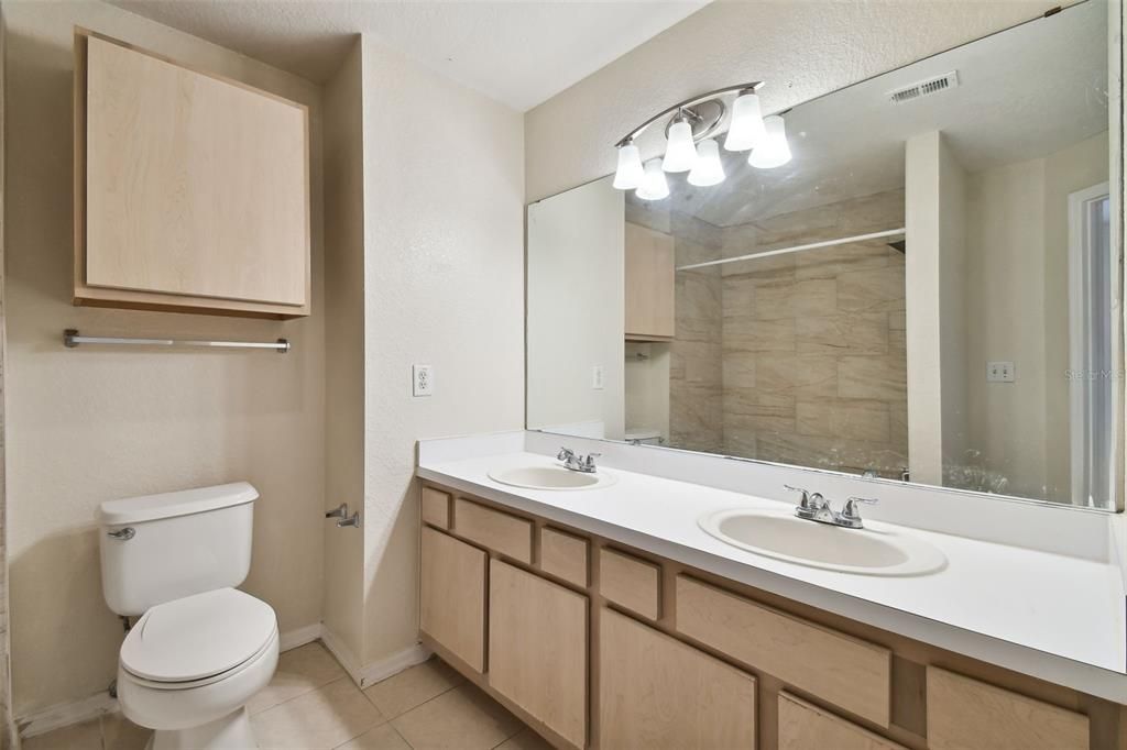 Недавно арендовано: $1,600 (2 спален, 2 ванн, 1113 Квадратных фут)