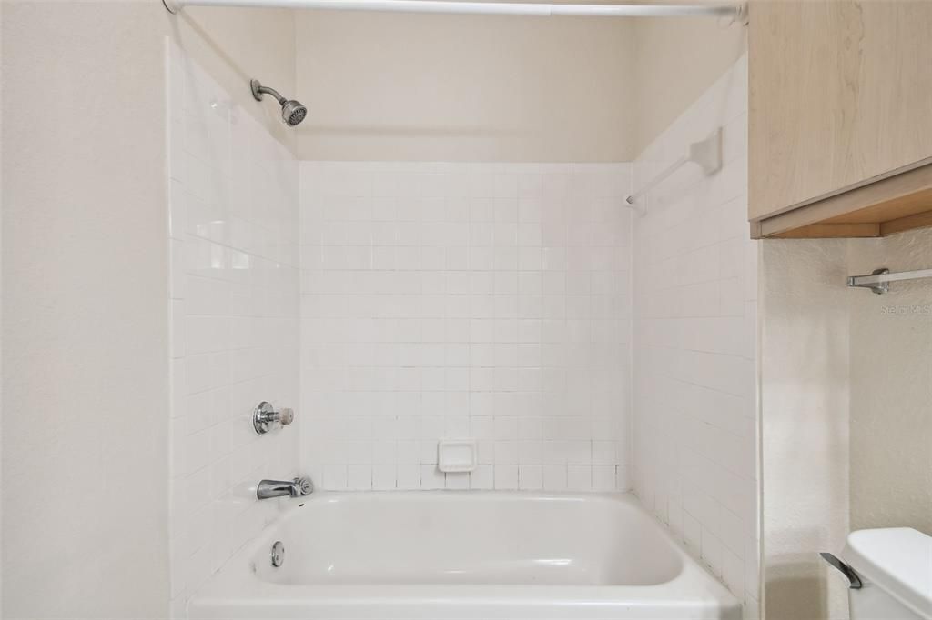 最近租的: $1,600 (2 贝兹, 2 浴室, 1113 平方英尺)