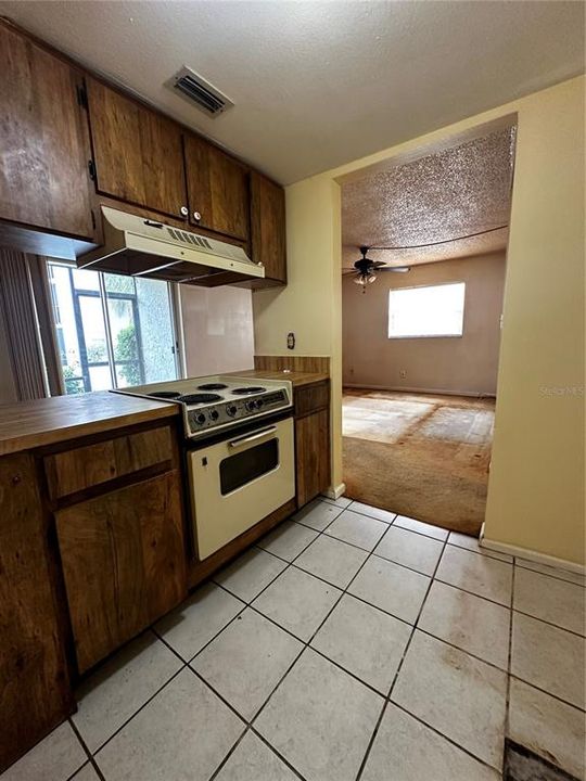 Recently Sold: $65,000 (1 beds, 1 baths, 594 Square Feet)