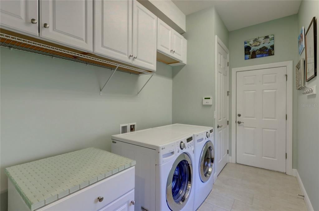 Cute laundry room