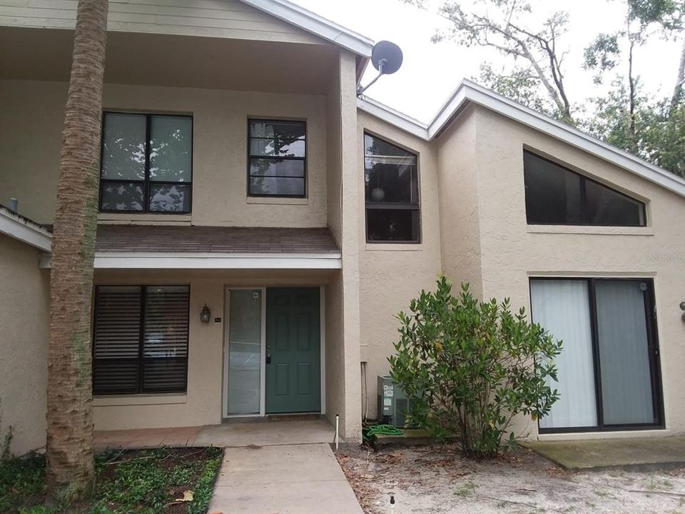 For Rent: $2,250 (3 beds, 2 baths, 1481 Square Feet)