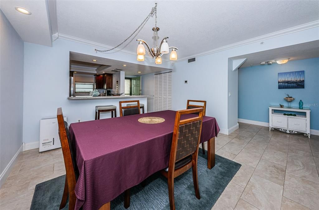 For Sale: $619,900 (2 beds, 2 baths, 1320 Square Feet)
