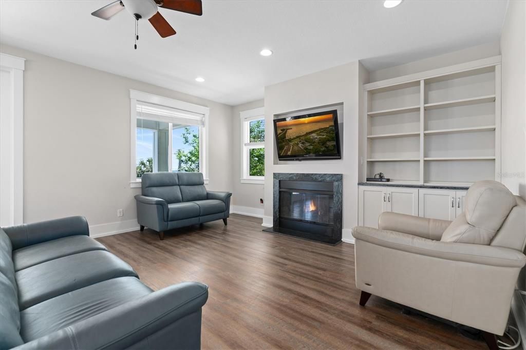 Active With Contract: $1,300,000 (4 beds, 3 baths, 2348 Square Feet)